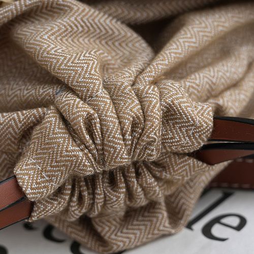  New Luo Family Vacation Style Grass Weaving Bag Tumbler Beach Travel Crossbody Woven Bag Versatile Bucket Bag Wholesale