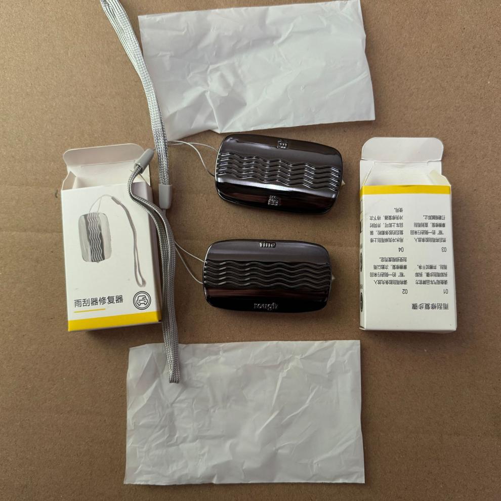 Car Wiper Blade Repair Tool, Frameless Wiper Blade Adhesive Strip Repair Magic Tool, Universal Car Traceless Repair Tool