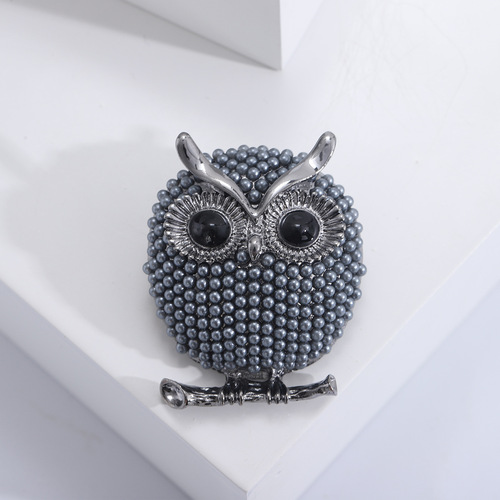New hot-selling Korean jewelry owl cute cartoon corsage alloy electroplated pearl corsage factory direct sale