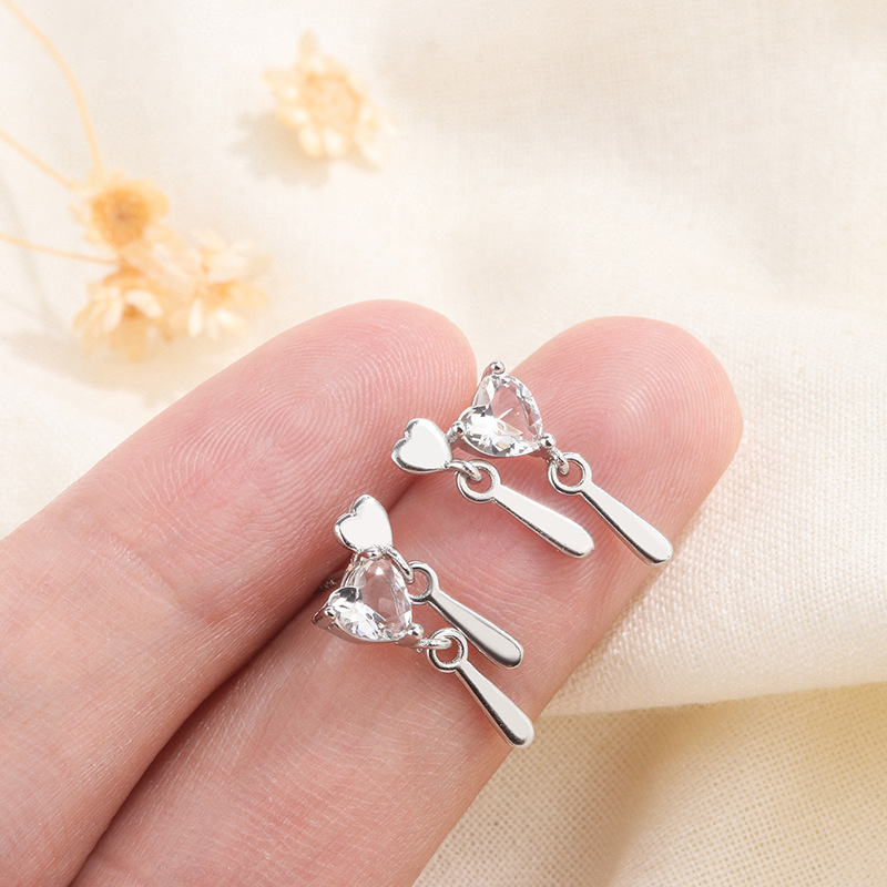 s925純銀愛心水滴耳釘2022年新款潮耳環簡約耳墜小巧耳飾睡覺免摘