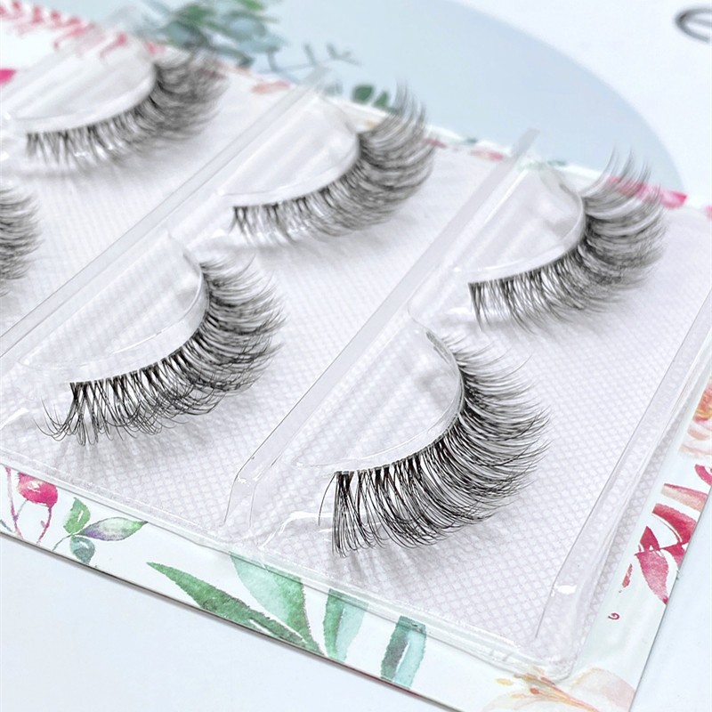 Classic Style Solid Color High-Grade Fiber False Eyelashes 1 Set display picture 3