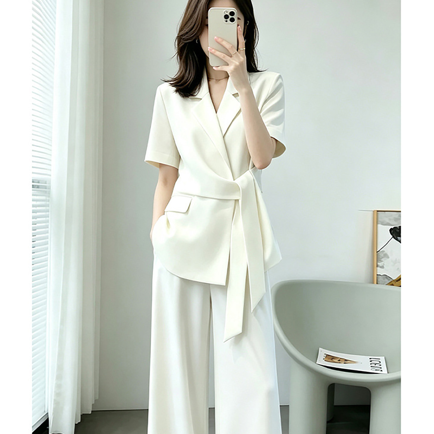 High-end, fashionable plus-size summer thin short-sleeved suit set for women, Korean style wide-leg pants, two-piece set, elegant new style.