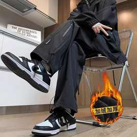 户外登山冲锋裤男士秋冬新款防风加绒宽松直筒运动休闲长裤子