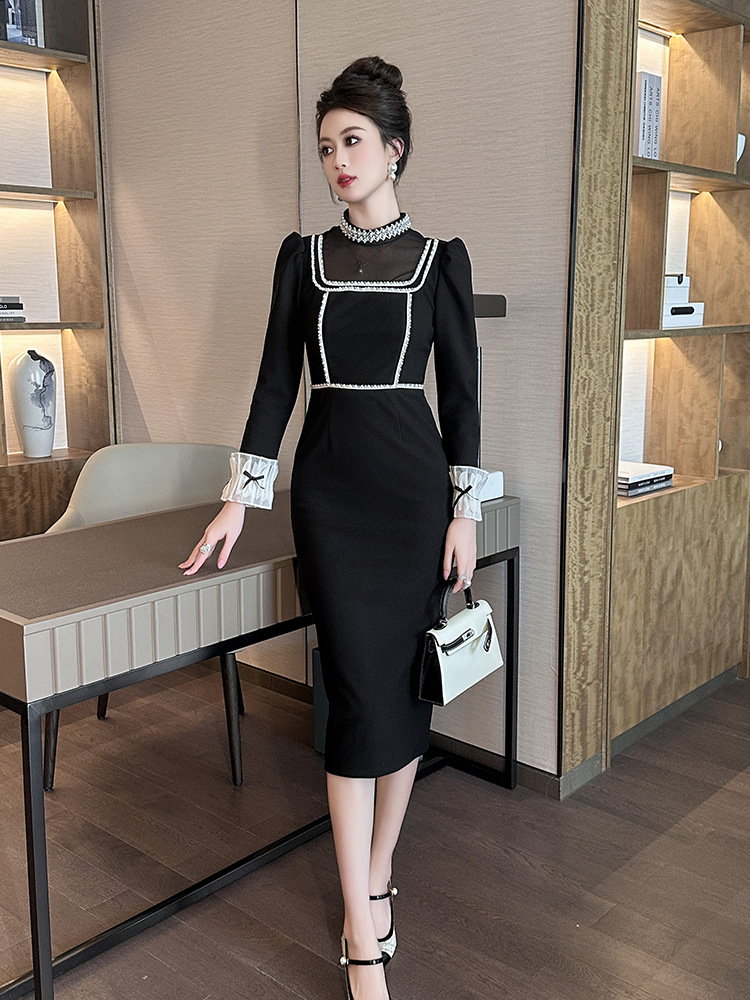 Đầm maxi nữ thắt eo kiểu Hepburn cổ tròn đính hạt — Màu đen