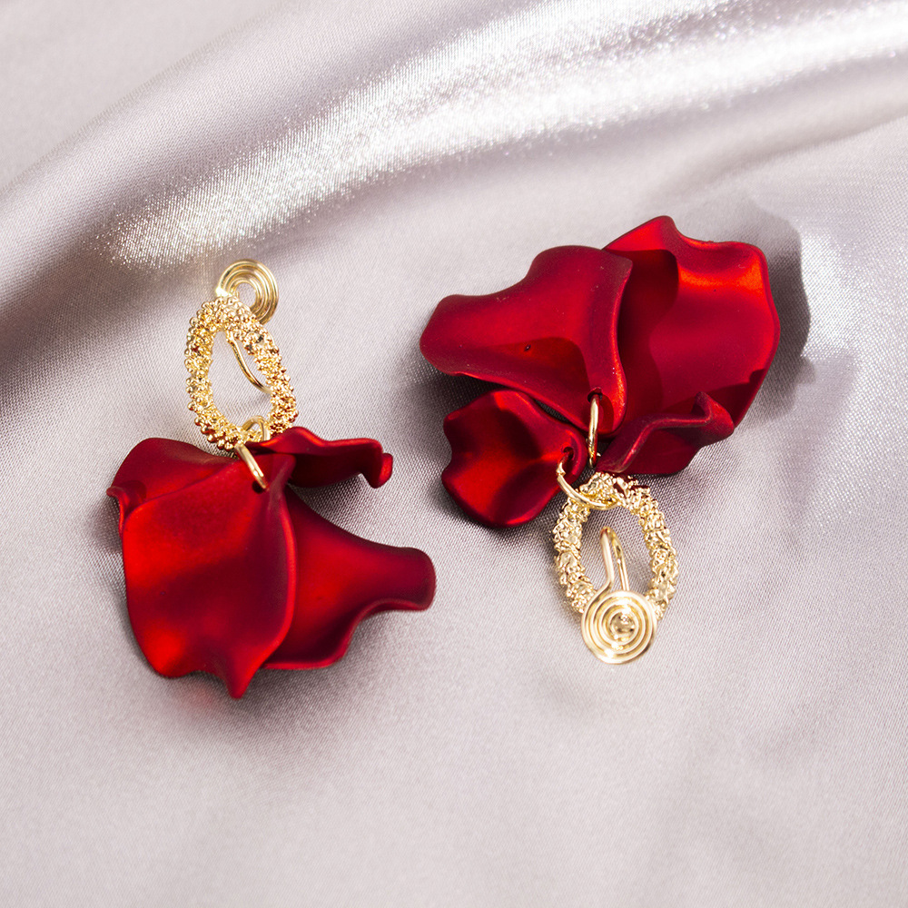 Lujo ligero, incienso pequeño, placa de incienso para mosquitos, pinzas para las orejas, pendientes de nicho para mujeres sin orejas perforadas, pendientes simples, compactas y versátiles de Yiwu al por mayor