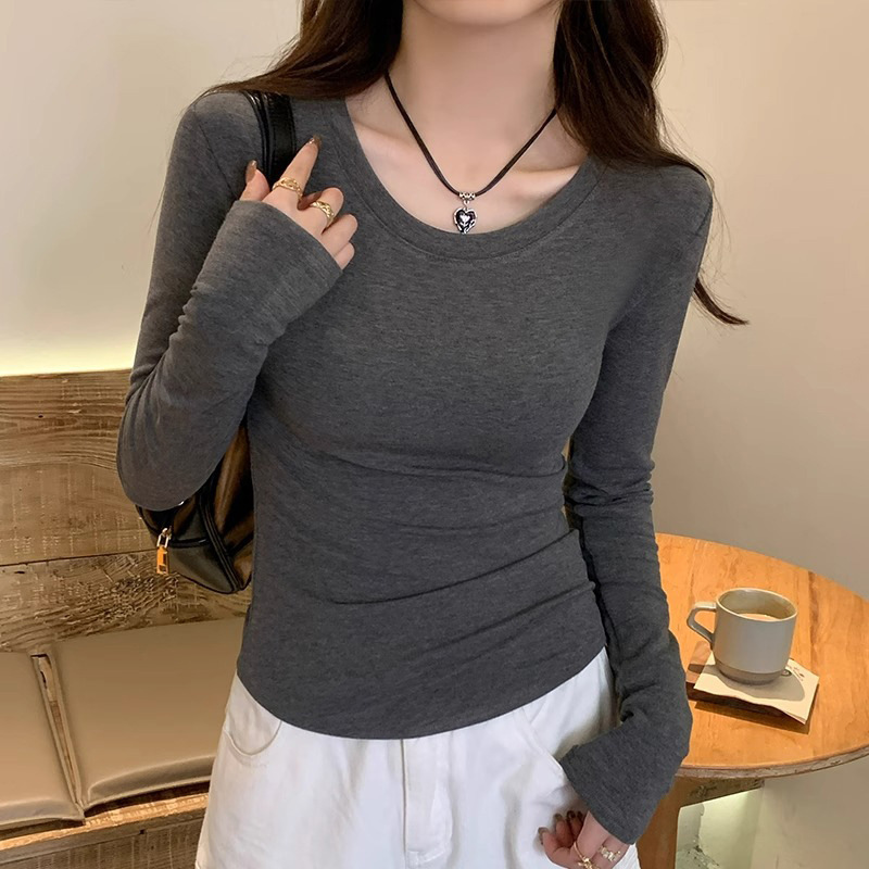 Women's base layer top, new autumn and winter style, gray round-neck long-sleeve t-shirt, black brushed fabric, regular shoulder, slim-fit top, wholesale Women's base layer top, new autumn and winter style, gray round-neck long-sleeve t-shirt, black brushed fabric, regular shoulder, slim-fit top, wholesale