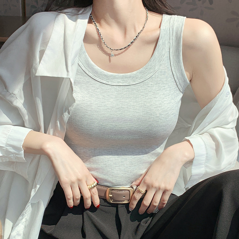 One-Piece Drop-Shipping Camisole for Hot Girls, Slim Fit, Anti-Exposure, Thin Solid Color Sleeveless Camisole for Outer Wear