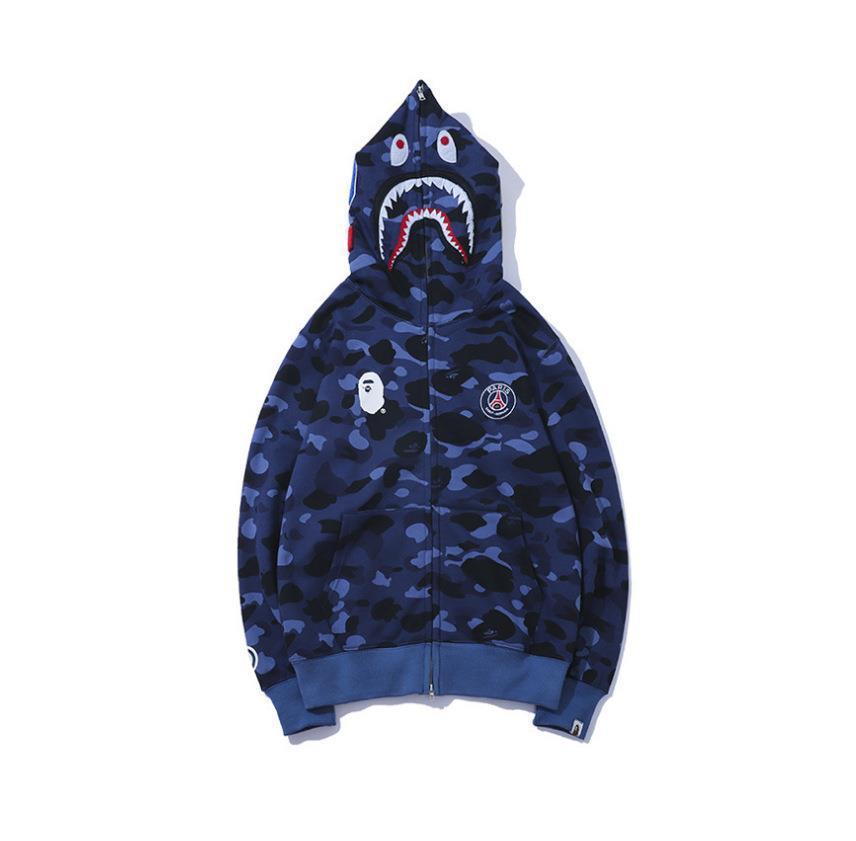 Cabeza de tiburón cabeza de hombre viejo