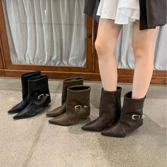 2025新款靴子女时尚欧美风尖头女靴坡跟高跟短靴女皮带扣瘦瘦靴女
