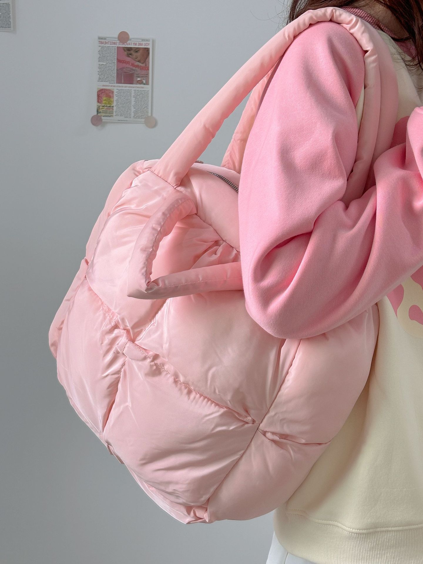 Hochwertige, rautenförmige, weiche, mit Baumwolle gefüllte Einkaufstasche mit großem Fassungsvermögen für Damen, neue Herbst- und Winterkollektion 2022, vielseitige Unterarm-Umhängetasche_voghion.com