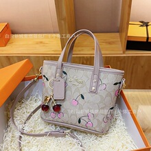 2025�ļ��¿�ӡ���������ذ�Ů�r���|�Іμ�б������s���e�����