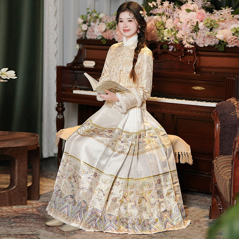 Реальная стрельба в новом китайском стиле с толстыми волосами в китайском стиле