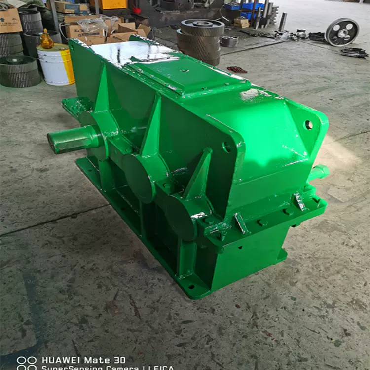 【厂家定制】淄博减速机厂家定制异形焊接齿轮箱，ZQ1000钢减速机