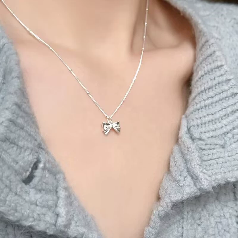 Небольшая дизайнерская подвеска с бантом, ожерелье, цепочка для ключей сумки, легкая роскошь, тренд сезона, интернет-знаменитость