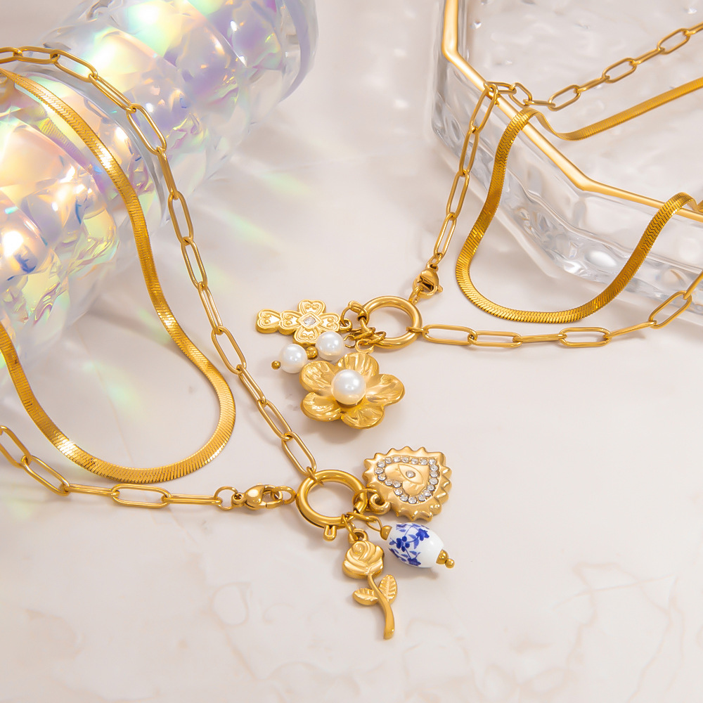 304 Stainless Steel Material Vintage Style Classic Style Heart Shape Rose Flower 304 Stainless Steel Plating Women's Bracelets Necklace