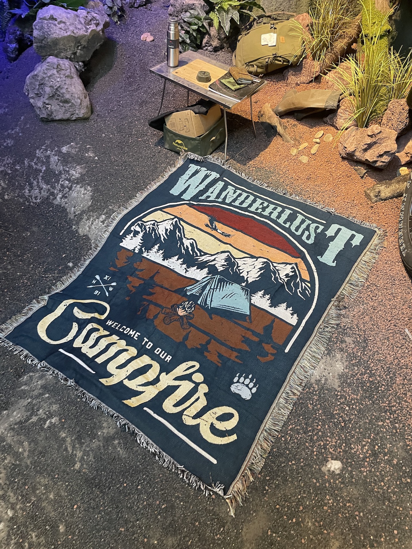 Description Picture 5 of itemTextile City Ins Mountain Tapestry Blanket Outdoor Camping Campfire Mat Living Room Sofa Cover Background Home Decoration