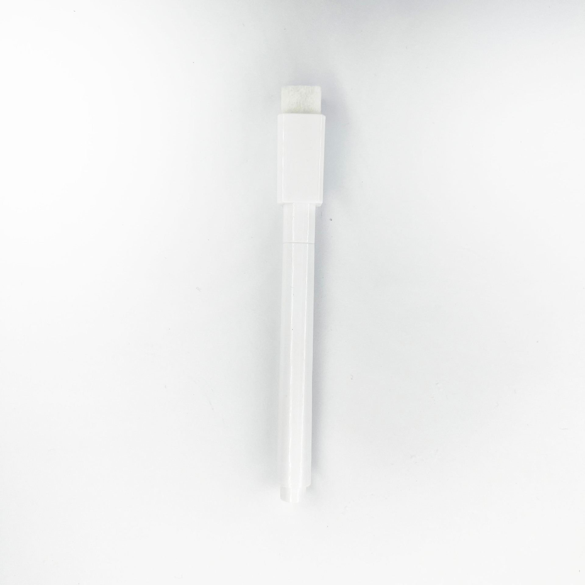 Cross-border pizarra pluma borrable pizarra Pluma sin logotipo blanco negro líquido tiza a base de agua libre de polvo tiza