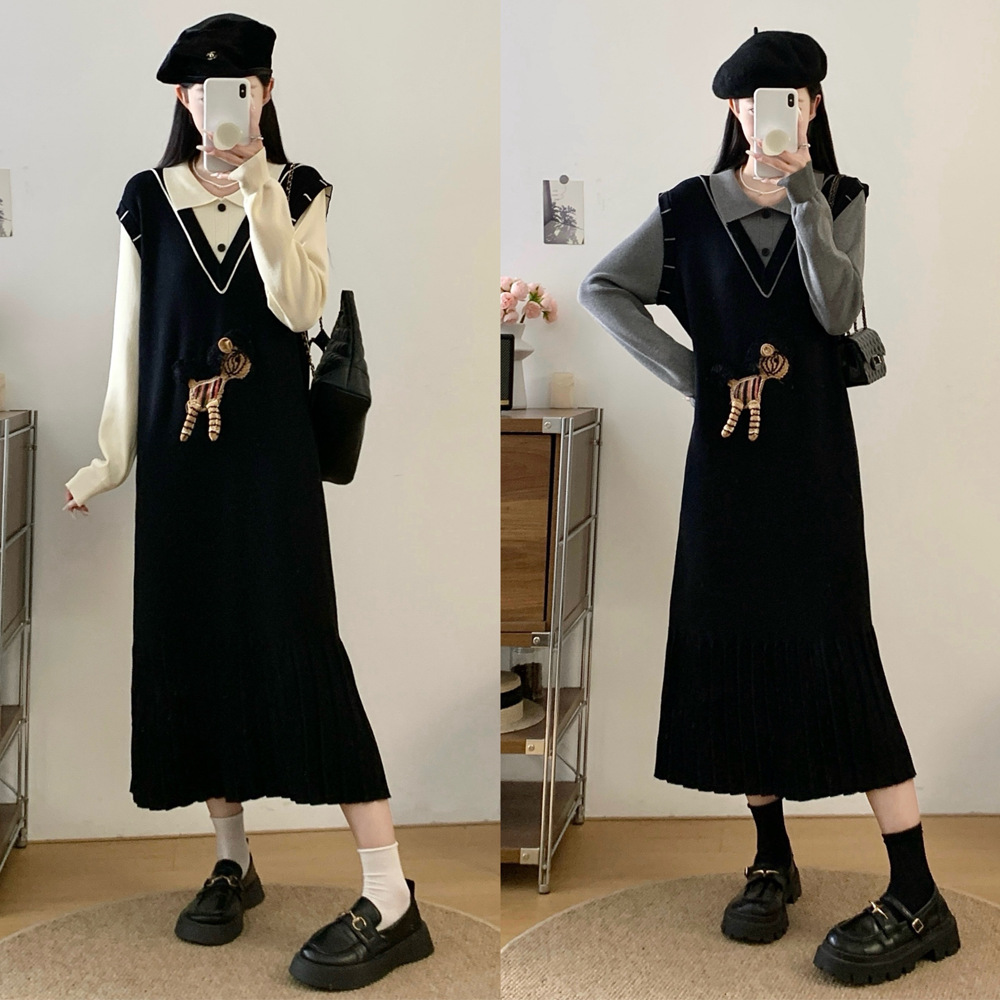 现货大码女装假两件设计针织连衣裙女秋冬新款卡通绣花打底毛衣裙