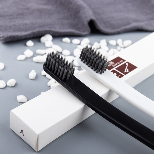 Hotel and Inn Supplies Disposable Toothbrush and Comb Set Wholesale, Travel and Outing Toiletries