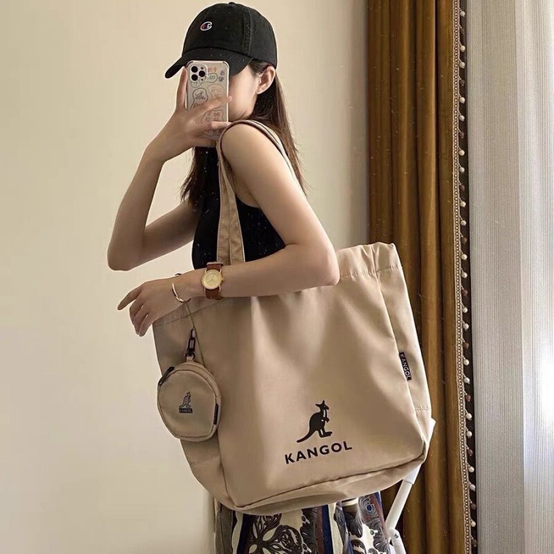 South Korea's Kangol Medium Tote Bag Large Capacity Men's and Women's Class Work Clothing Bag Versatile Shoulder Bag Tutoring Bag