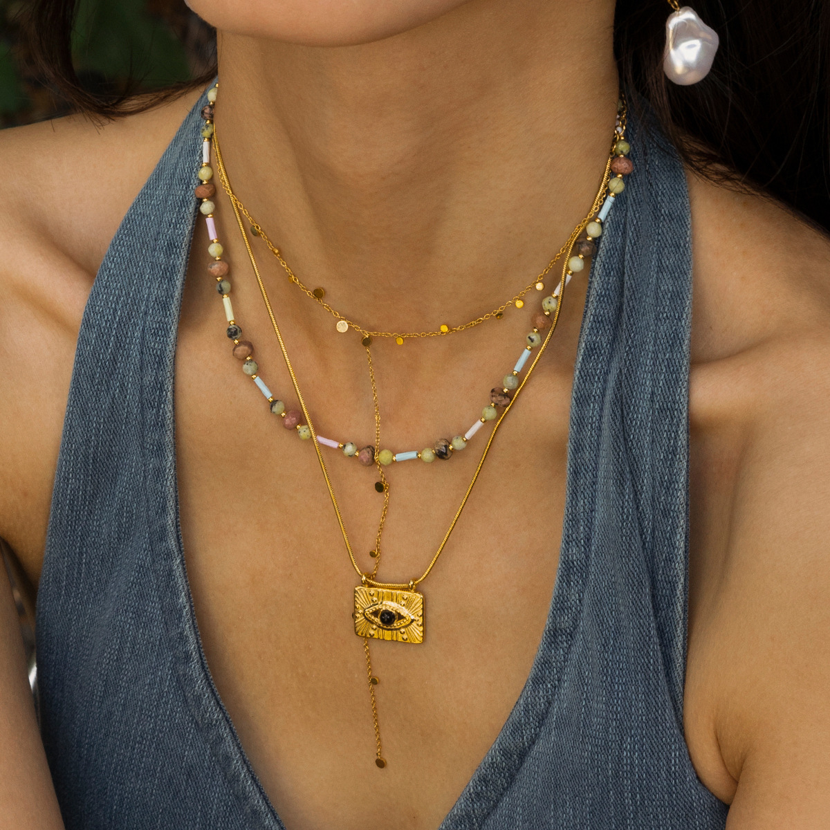 Collar de acero inoxidable de estilo europeo y americano, lujo ligero, estilo de moda de alta calidad, collar de colgante de ojos de diablo, moda para mujeres cool