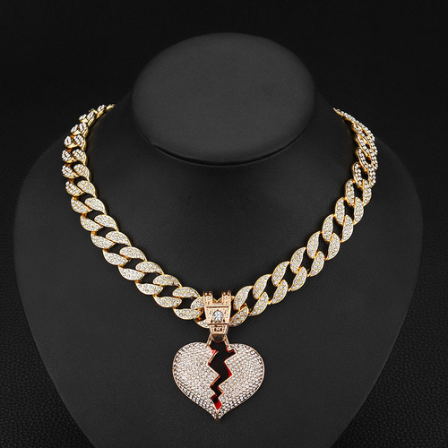 European and American personality ins style 18k alloy full of diamonds and heart painted oil pendant necklace fashionable and versatile love necklace jewelry