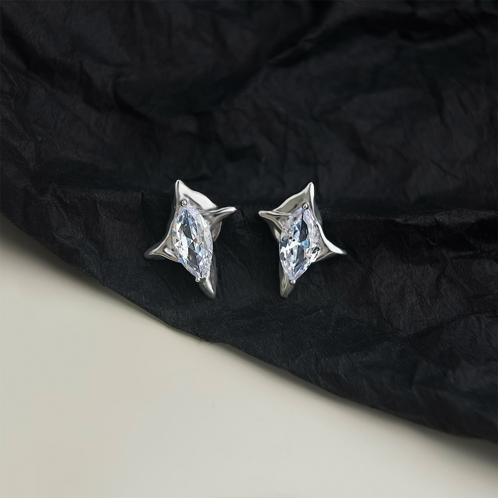 耳语_0005_组 6 拷贝.jpg