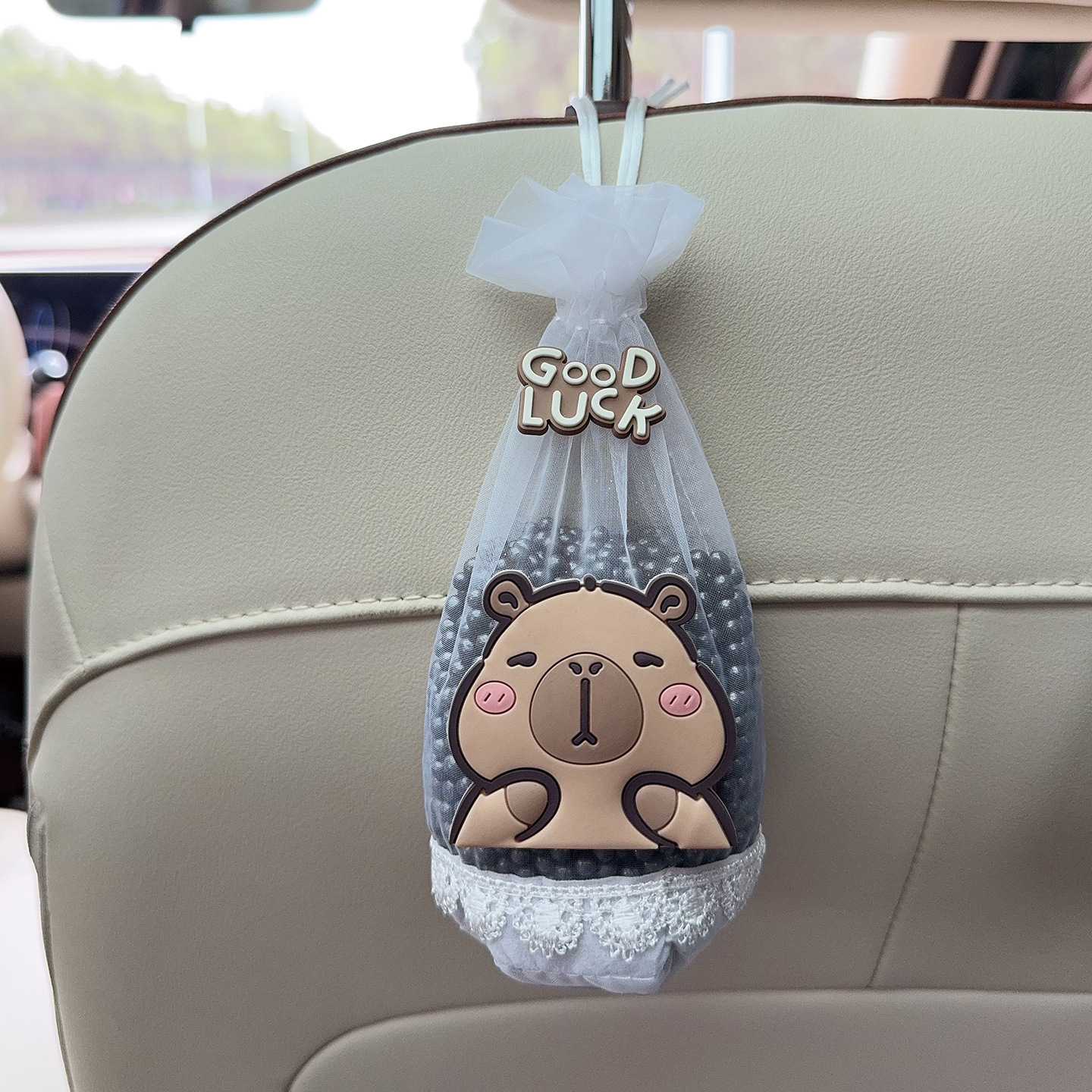 Aika Cute Cartoon Activated Carbon Car Air Purifier Deodorizer Bamboo Charcoal Bag (Aktiv kömürlü qoxu uducular) - squinting-capybara-bamboo-charcoal-bag
