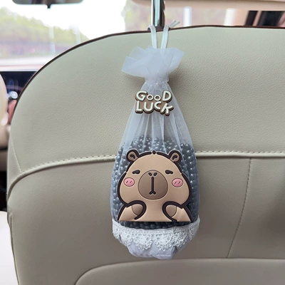Cute Cartoon Charcoal Bag for Car Use, Activated Carbon Bag for New Cars to Remove Formaldehyde and Odors, In-Car Bamboo Charcoal Bag, Car Interior Supplies (Aktiv kömürlü qoxu uducular) - squinting-capibala-bamboo-charcoal-bag