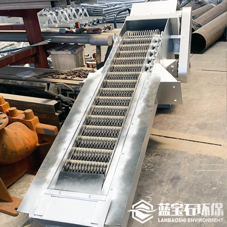 循环式细格栅除污机 机械格栅现场安装效果图回转式格栅清污机