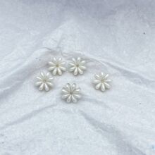手缝扣新款精致简约小香名媛风珍珠小花金属纽扣大衣开毛呢外套扣