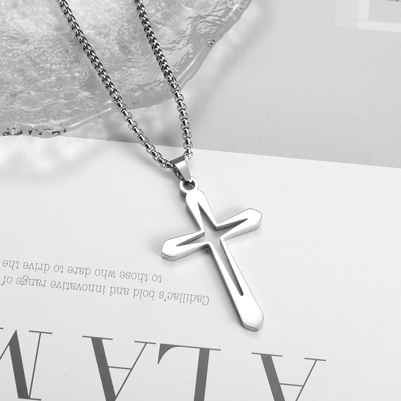 Collana con pendente a croce vuota in acciaio inossidabile da uomo di nuova moda Regali di gioielli con collana religiosa fortunata semplice_voghion.com