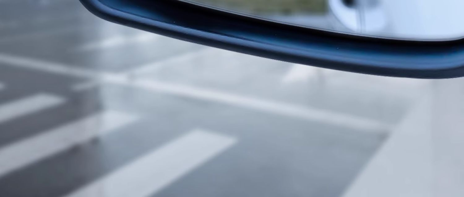 Suction cup car rearview mirror, frameless, high-definition, reflective, ultra-clear, and designed to assist with blind spot monitoring