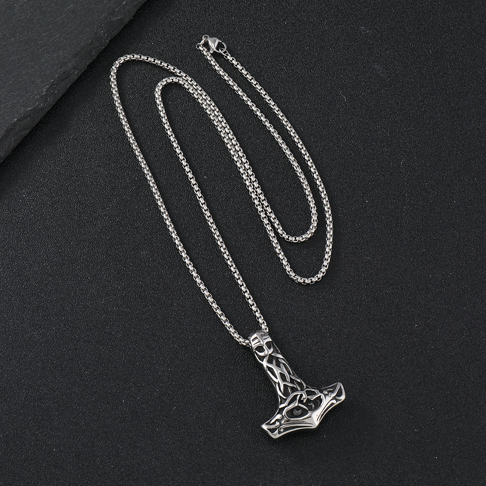 Titanium Pendant Necklace For Men Elephant Teeth Feather Design_voghion.com