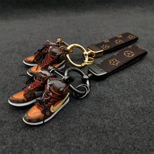 潮牌花紋3D立體鞋模皮扣迷你AJ聯名小球鞋鑰匙扣汽車模型手辦掛件