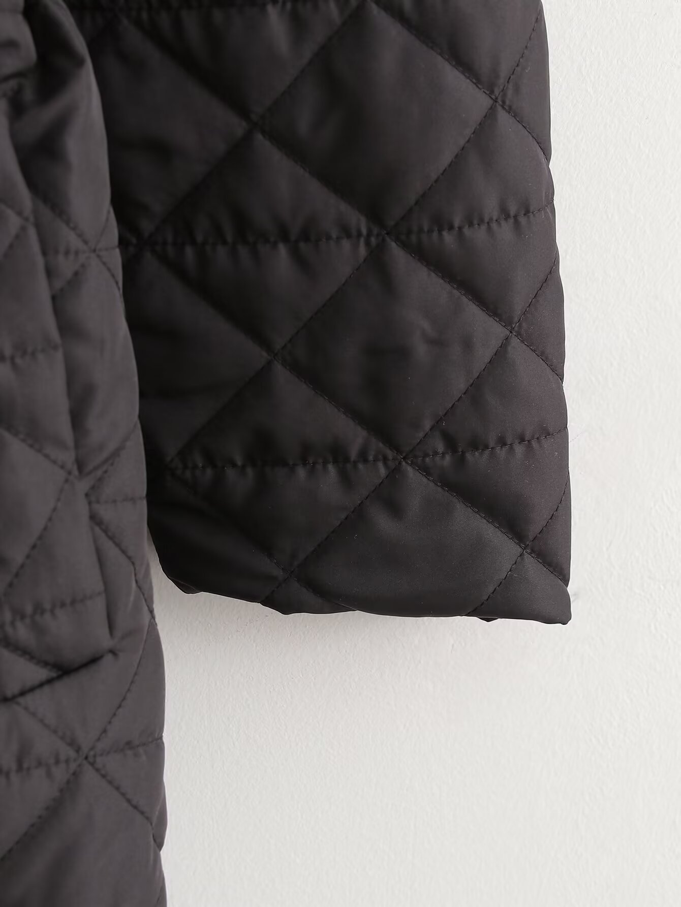 Damenbekleidung 2024 Herbst/Winter neue vielseitige Slim Fit Taille mit Kapuze mittellange Baumwolljacke_voghion.com