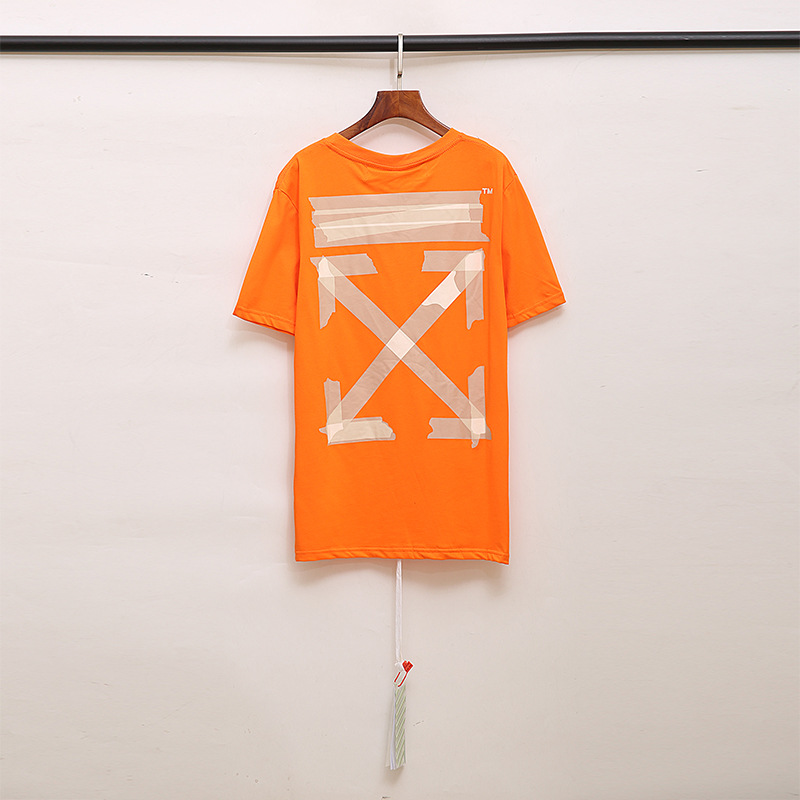 [Código Europeo] de flecha de gradiente clásico disuelto línea de advertencia de graffiti ow marca de moda pareja religiosa Camiseta de manga corta