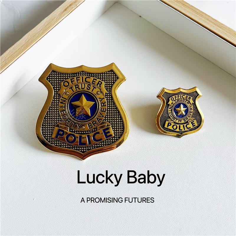 Crazy Zoo Broches Judi Bunny insignia oficial de policía perímetro pin conmemorativo regalo ropa accesorios colgantes