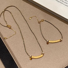 中古风拉丝微笑虎眼石项链女简约轻奢高级感小众百搭复古锁骨链潮