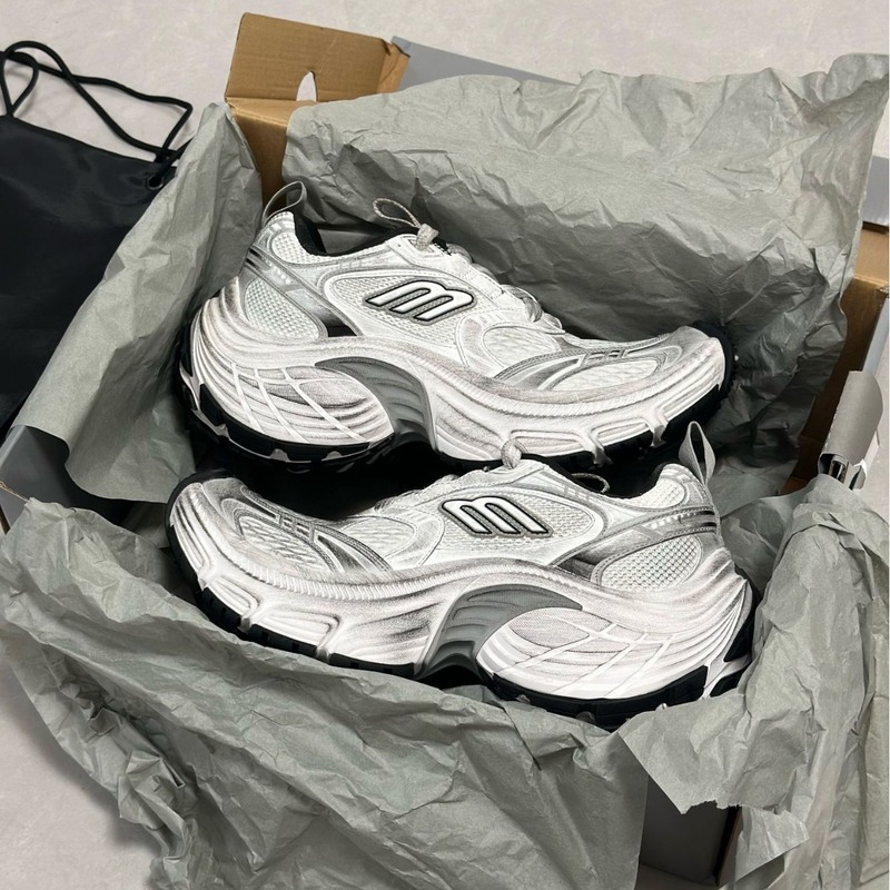 Wholesale Original Label Original Box Paris 10XL Dad Shoes Distressed Dirty Thick Sole Height Increasing Shoes Wholesale Original Label Original Box Paris 10XL Dad Shoes Distressed Dirty Thick Sole Height Increasing Shoes