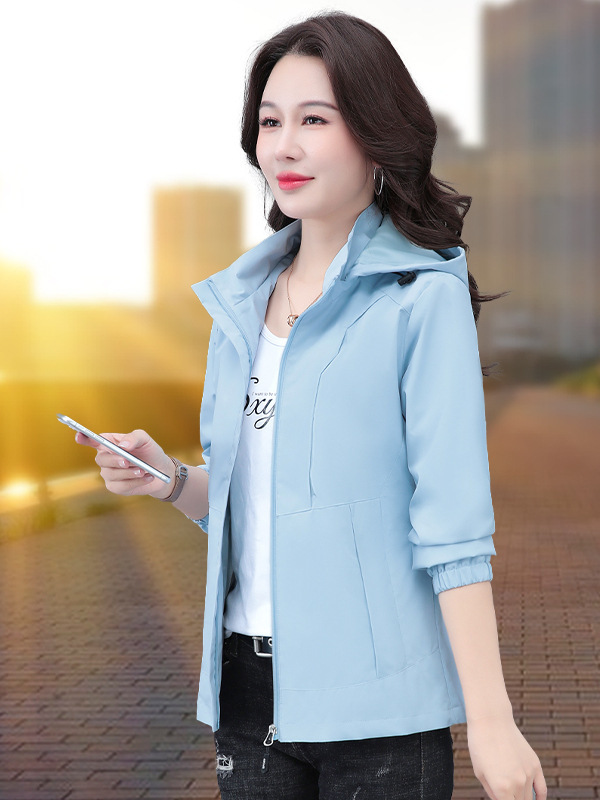 夹克外套女士春秋款2025新款爆款休闲妈妈短款风衣户外冲锋衣薄款|undefined