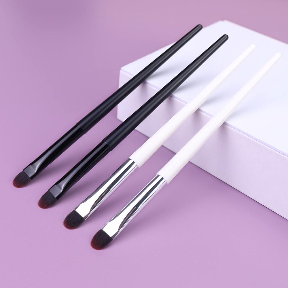 Cepillo de blanqueador en forma de lengua, cepillo de maquillaje suave de cabeza plana, cepillo de maquillaje de fondo sin marca, acné, marca de lágrimas, cepillo de círculo negro.