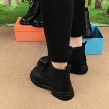 软皮短筒马丁靴女2025秋冬新款加绒保暖舒适平底时尚软底短靴皮靴