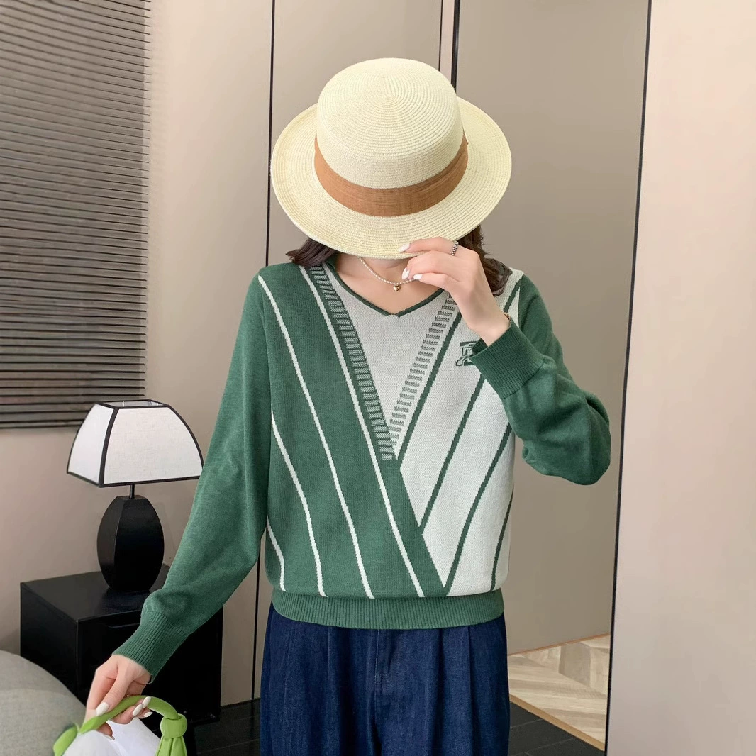 Хит продаж Amazon: женский трикотажный топ с U-образным вырезом, приталенный, повседневный, в полоску, универсальный.