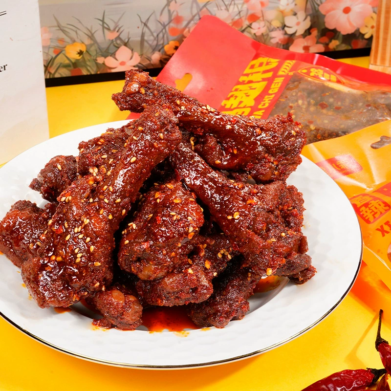 Свежие короткие и пряные пряные и пряные утиные крылышки