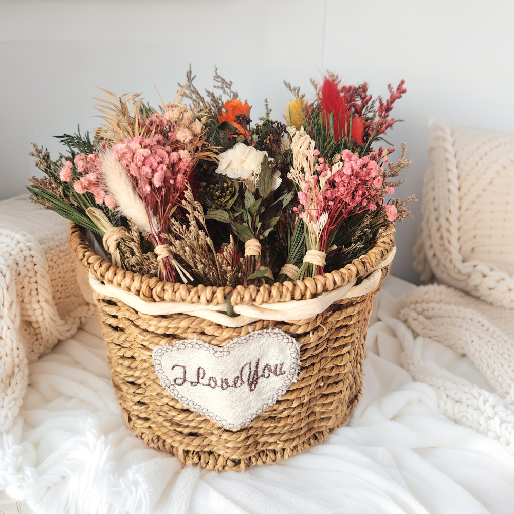 Mori Eternal Flower Mini Real Flower Dry Flower Ramo pequeño Accesorios Decoración hecha a mano Adornos de escritorio