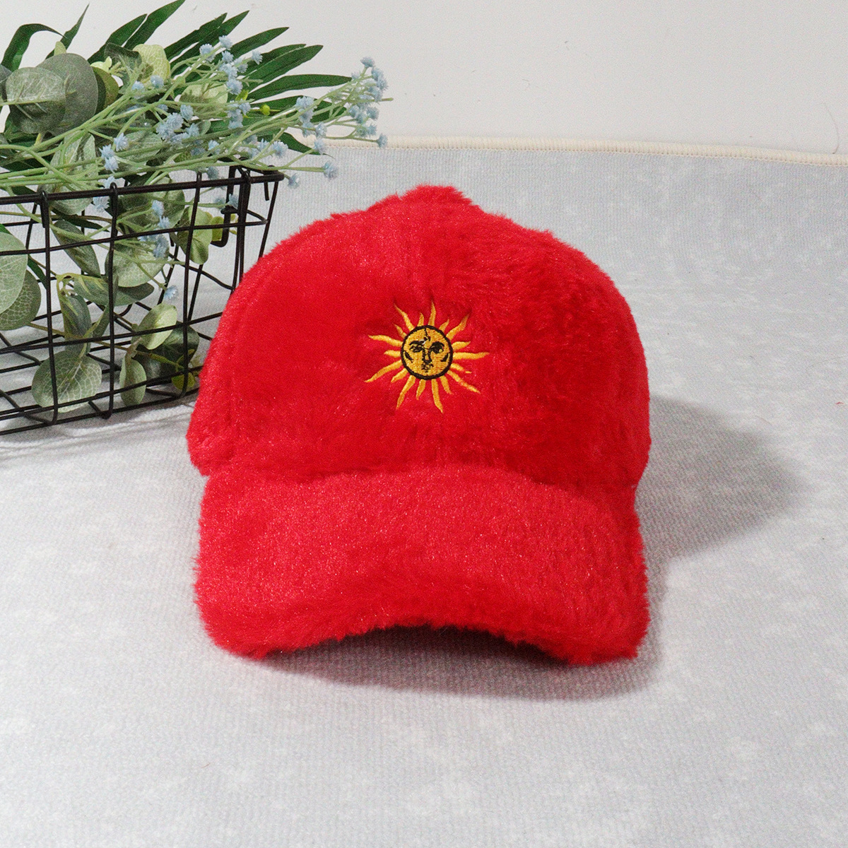 Unisex Plush baseball cap Sun embroidered duck hat Winter warm plush hat_voghion.com