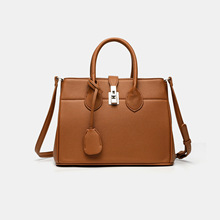 �羳�͹���ɫ�μ�б����ﶬ���s�߼��д���������P���ͨ�ڰ�Ů