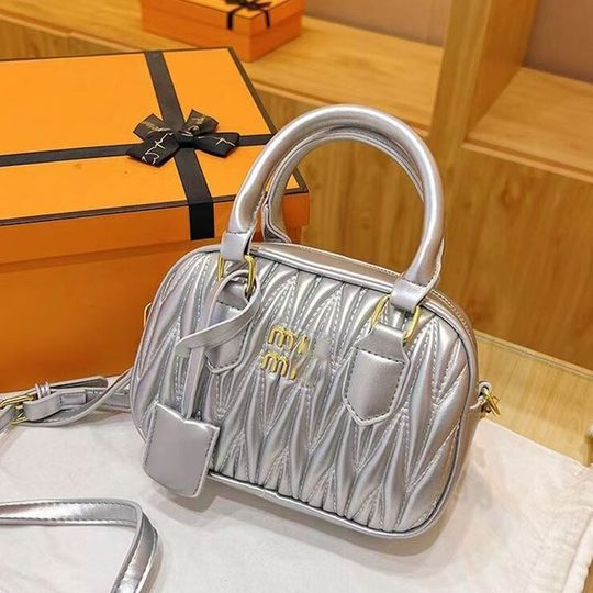 Niche Vintage Bowling Crossbody Bag Lambskin Boston Fashion Shoulder Bag Portable Leather Bag Fashionable Women's Bag
