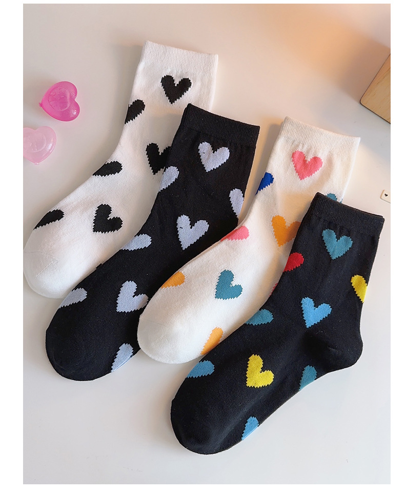 Heart Shape Pattern All Seasons Season Women's Casual Simple Style Heart Shape Cotton Crew Socks A Pair